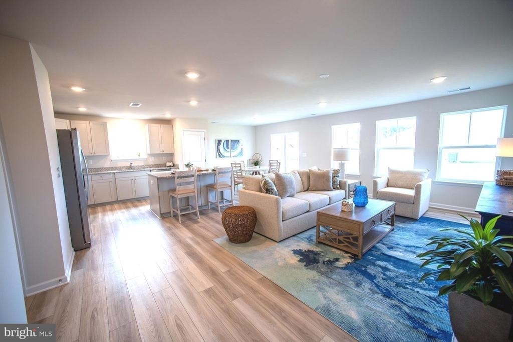 535 Hall Drive - Photo 3