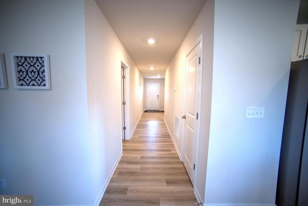 535 Hall Drive - Photo 8