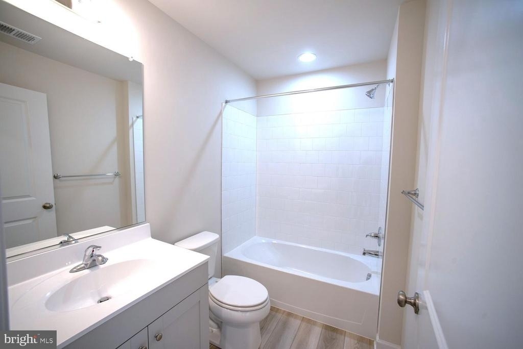 535 Hall Drive - Photo 10