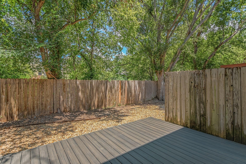 1307 Kinney Ave - Photo 17