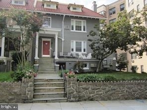 2328 Ashmead Place Nw - Photo 0