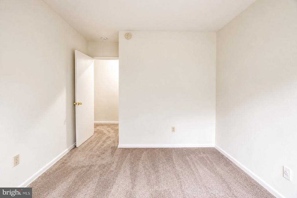 4921 Quarles Street Ne - Photo 13