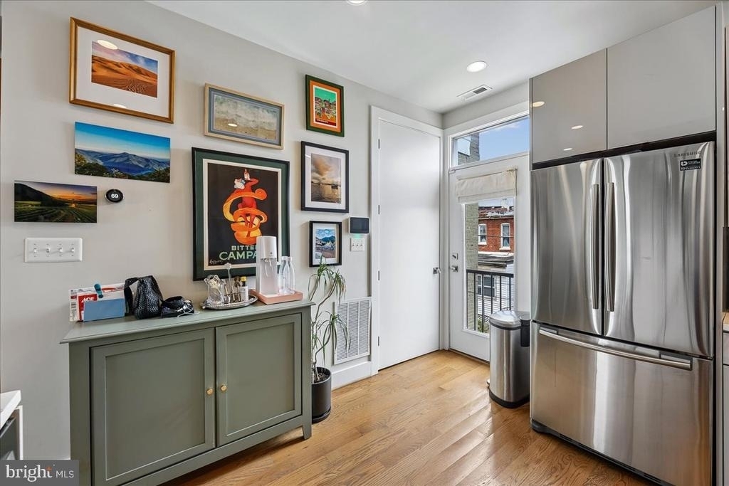 619 Harvard Street Nw - Photo 4