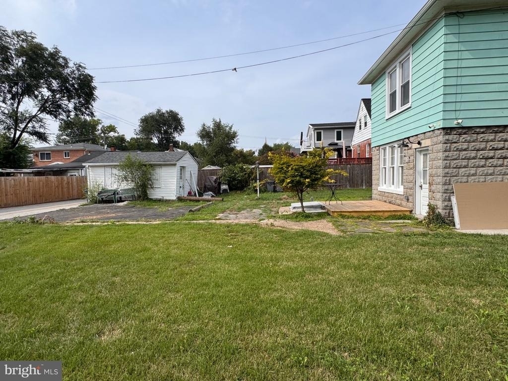 4212 22nd Street Ne - Photo 4