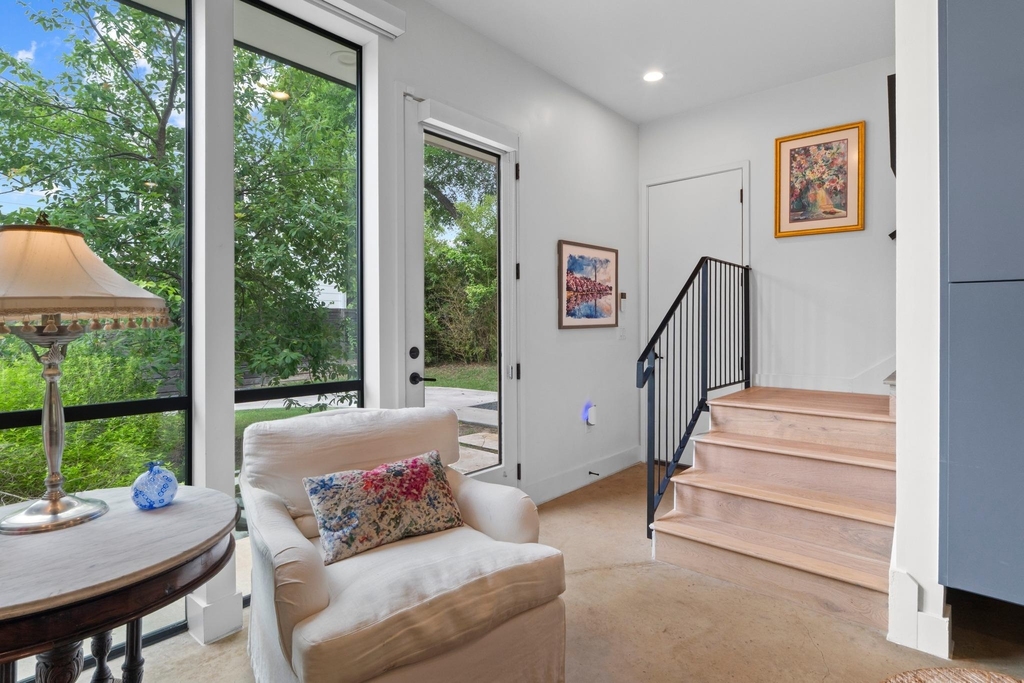 303 Woodward St - Photo 16