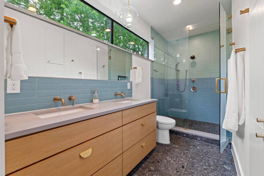 303 Woodward St - Photo 19