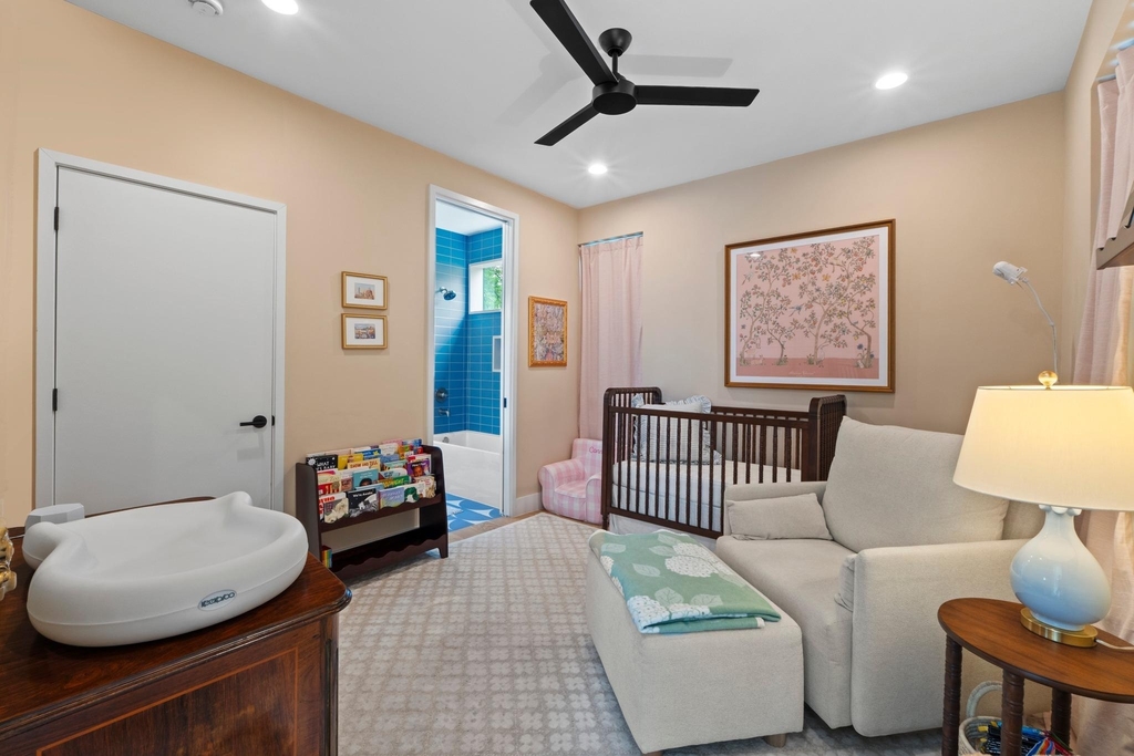 303 Woodward St - Photo 22