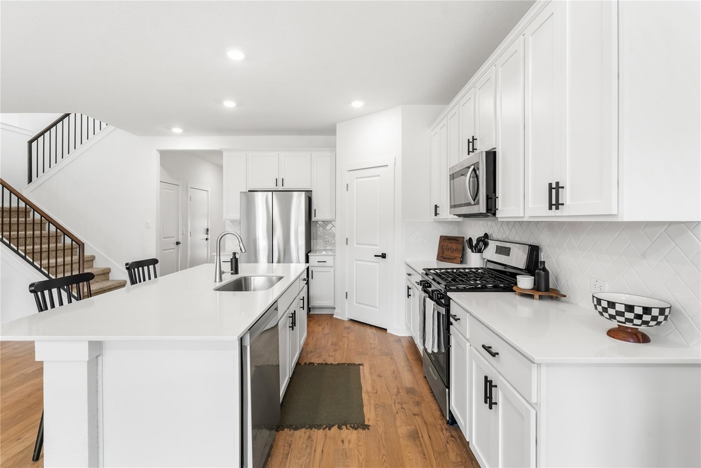 1828 Walnut Grove Bnd - Photo 9