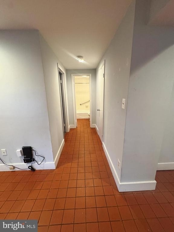 729 Massachusetts Avenue Ne - Photo 2