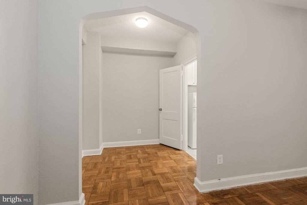 1010 25th Street Nw - Photo 7