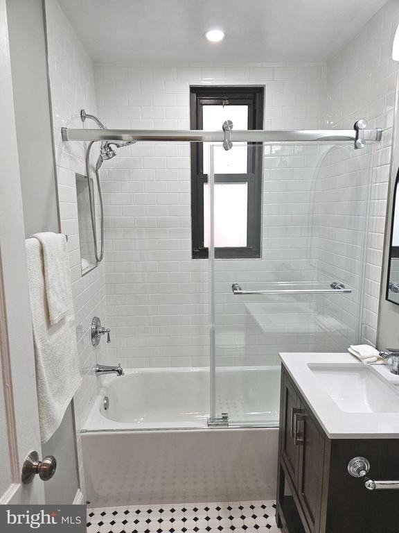 1010 25th Street Nw - Photo 16