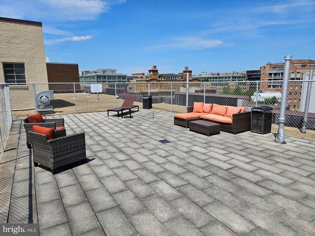 1010 25th Street Nw - Photo 25