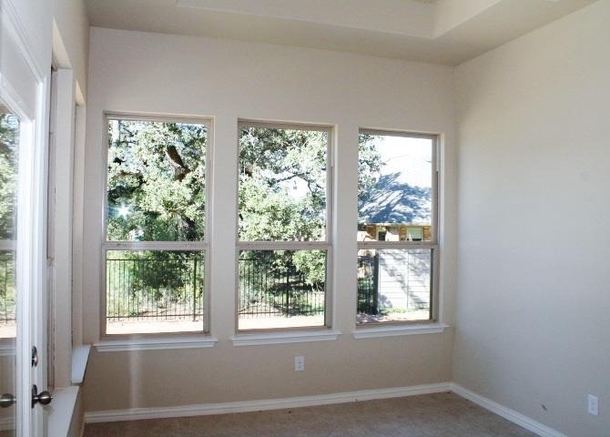 152 Belford St - Photo 9