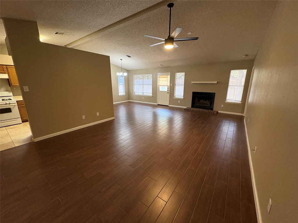 2902 Sabinal Trl - Photo 4