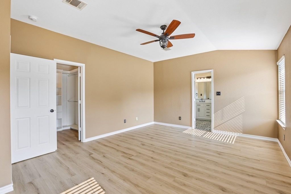 2656 Bradley Ln - Photo 23