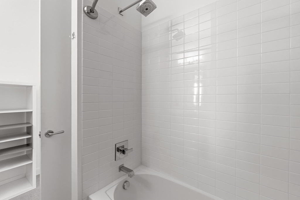 507 Sabine St - Photo 18