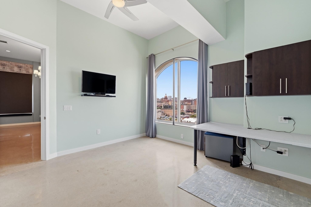 507 Sabine St - Photo 16