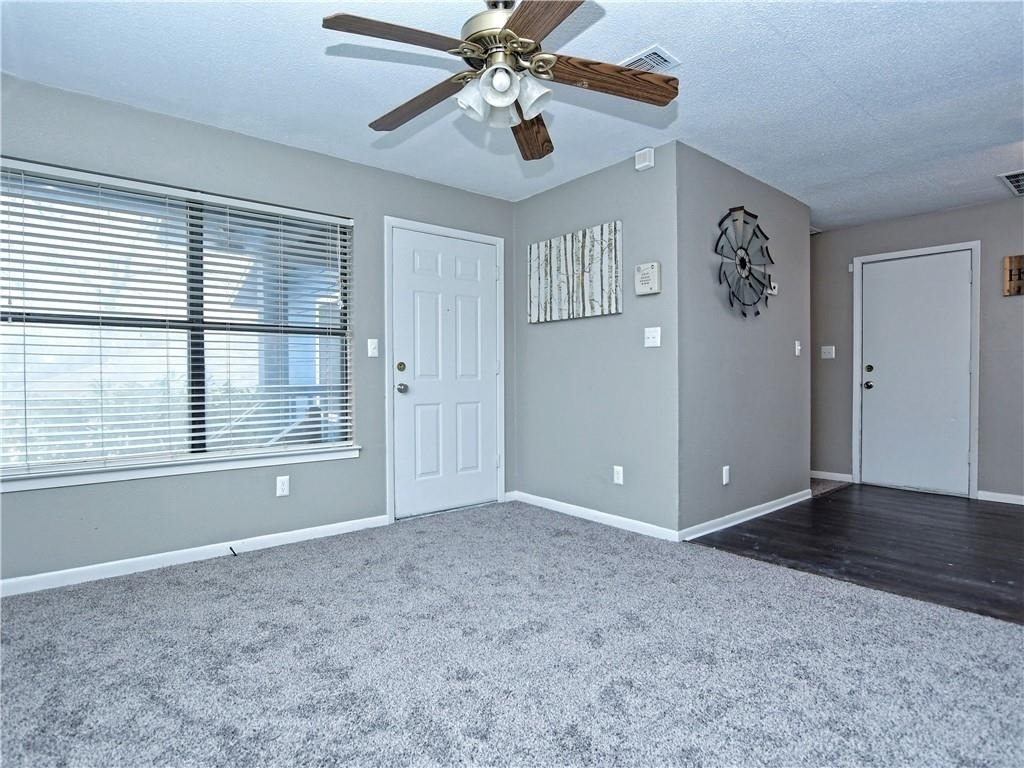 904 Walter St - Photo 4