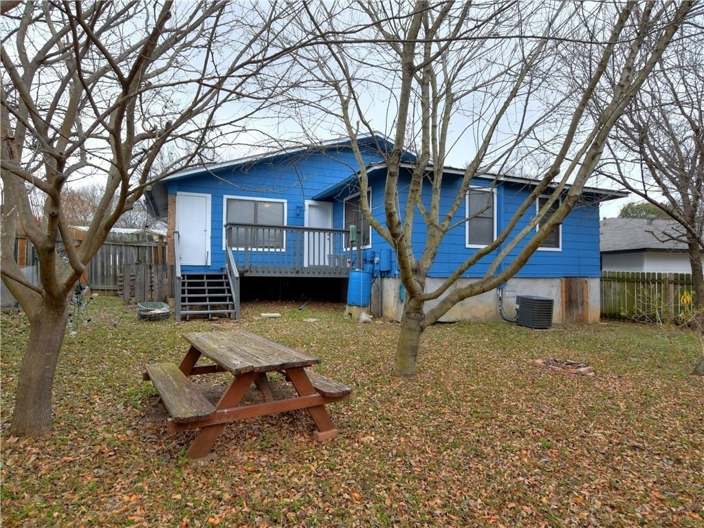 904 Walter St - Photo 2