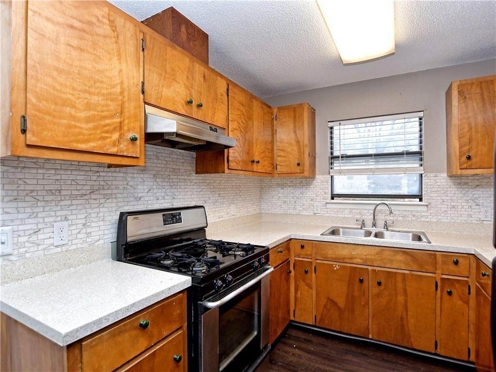 904 Walter St - Photo 7