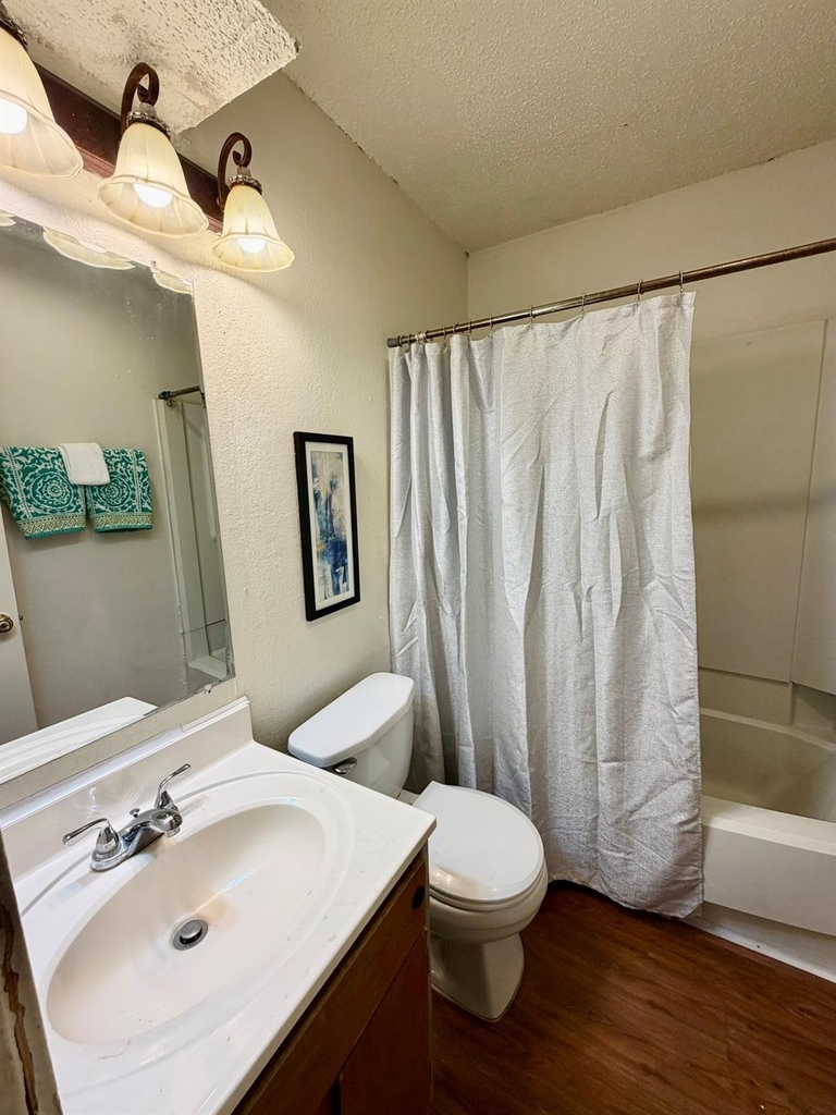 402 Hedgewood Dr - Photo 8