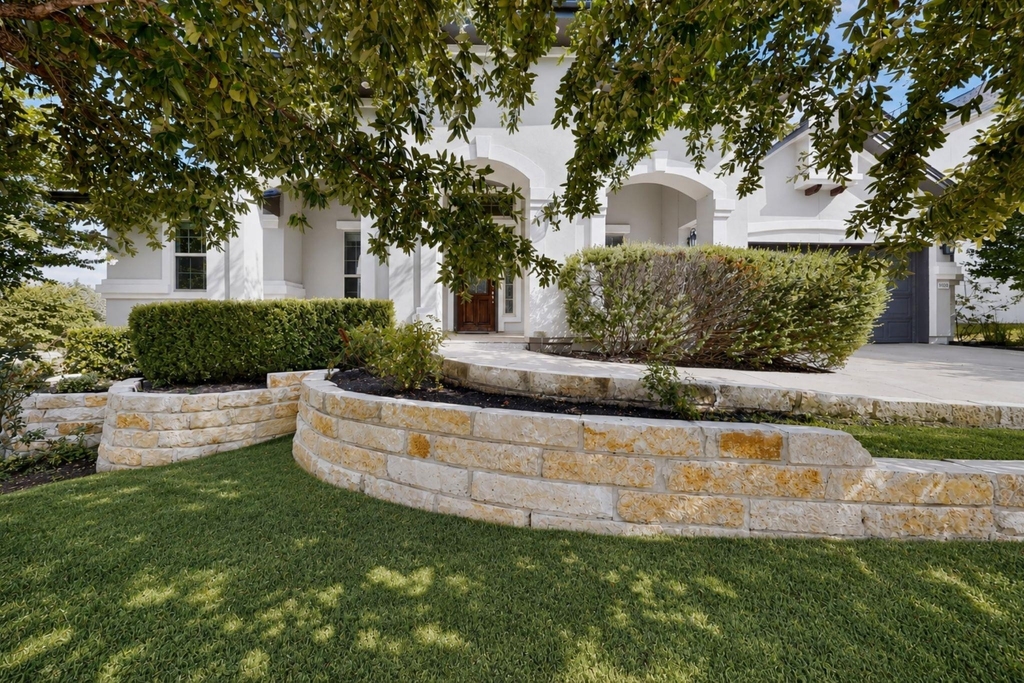 3904 Piana Pl - Photo 2