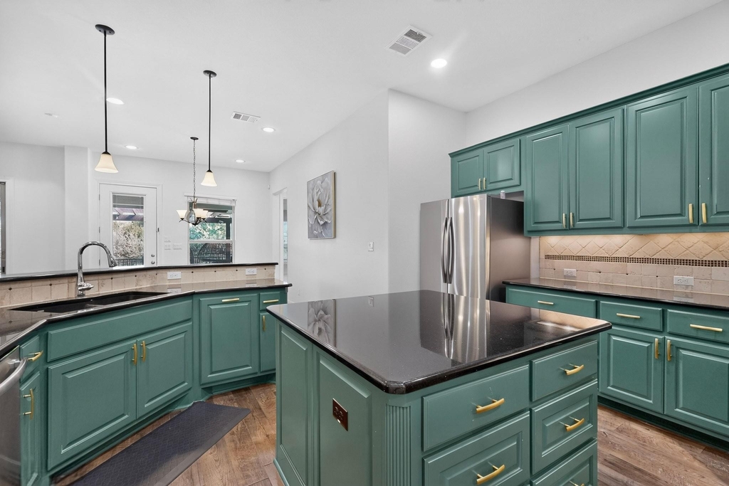 3904 Piana Pl - Photo 11