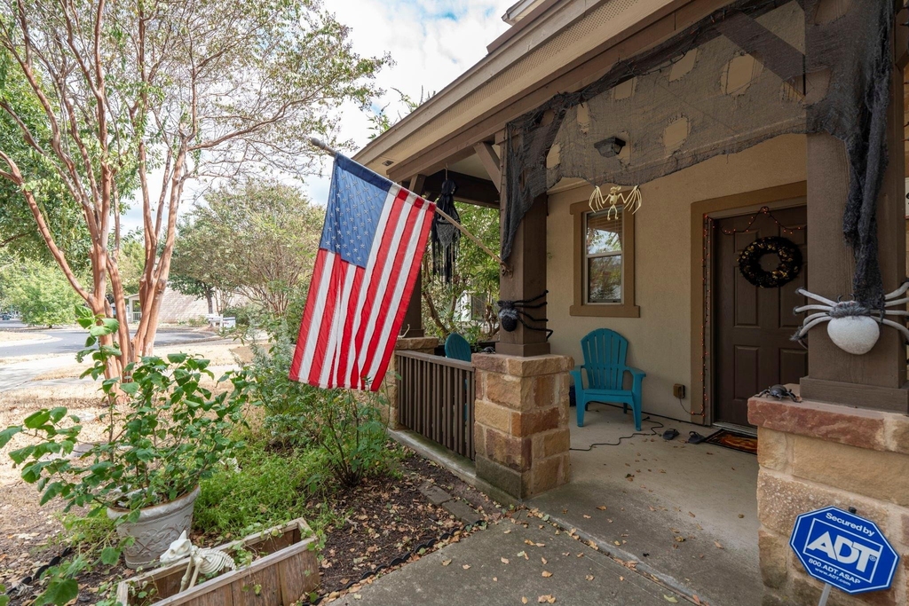 395 Mcgarity - Photo 2