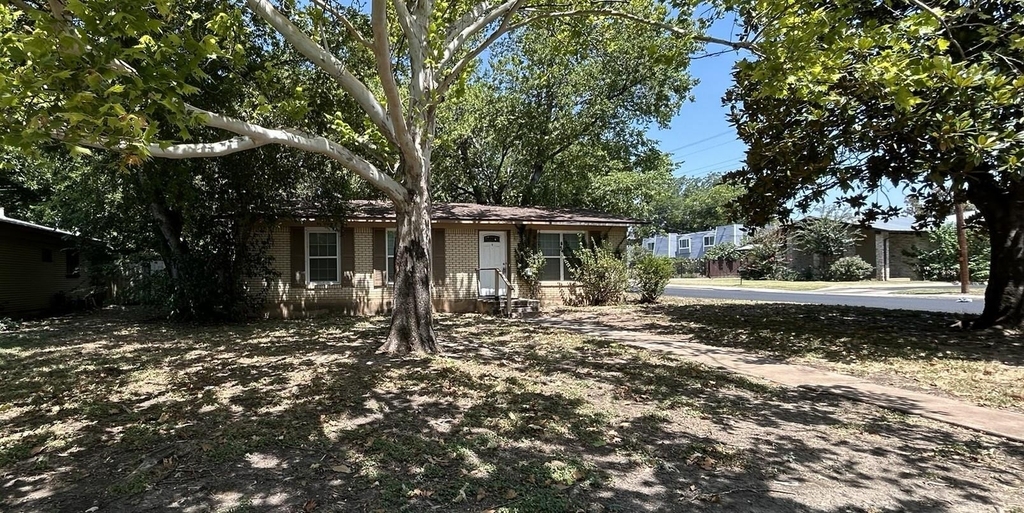 6512 Linda Ln - Photo 0