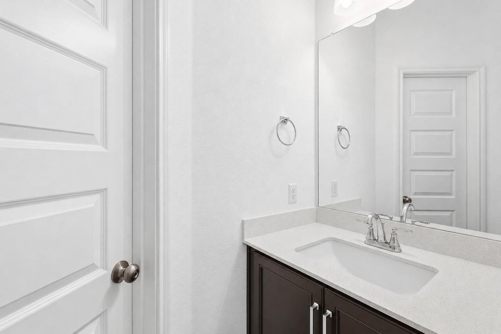7220 Poulain Dr - Photo 31