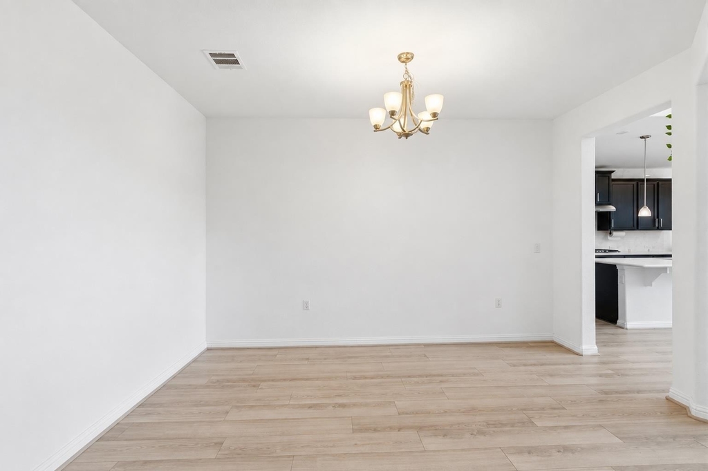 7220 Poulain Dr - Photo 11