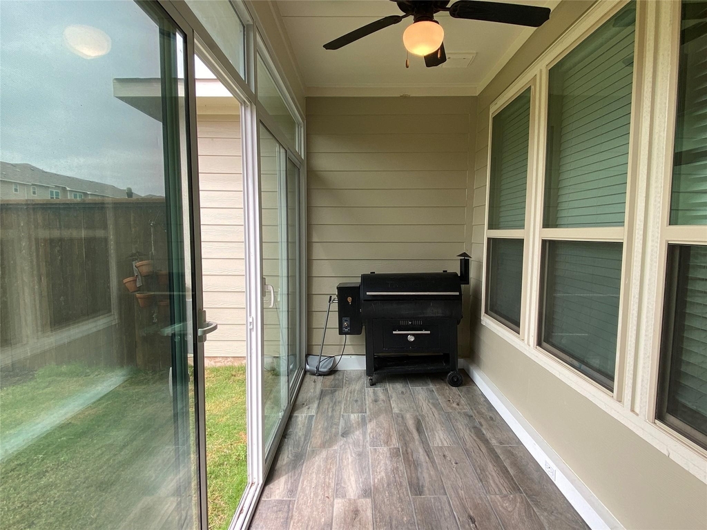 351 Madison Oaks Ave - Photo 16