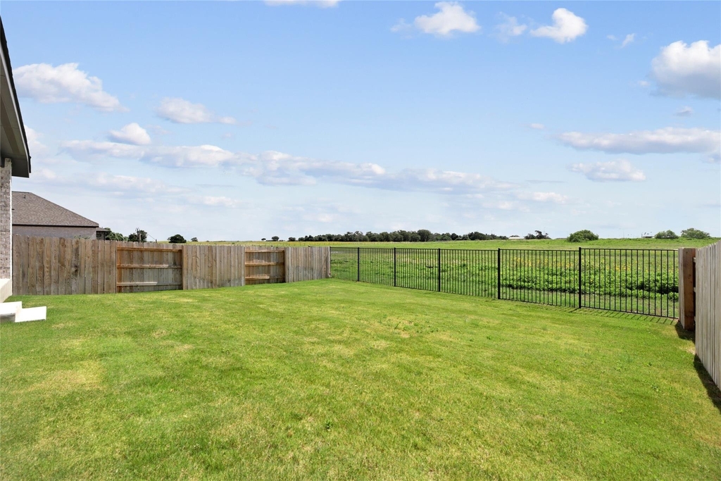 127 Plumbago Loop - Photo 28