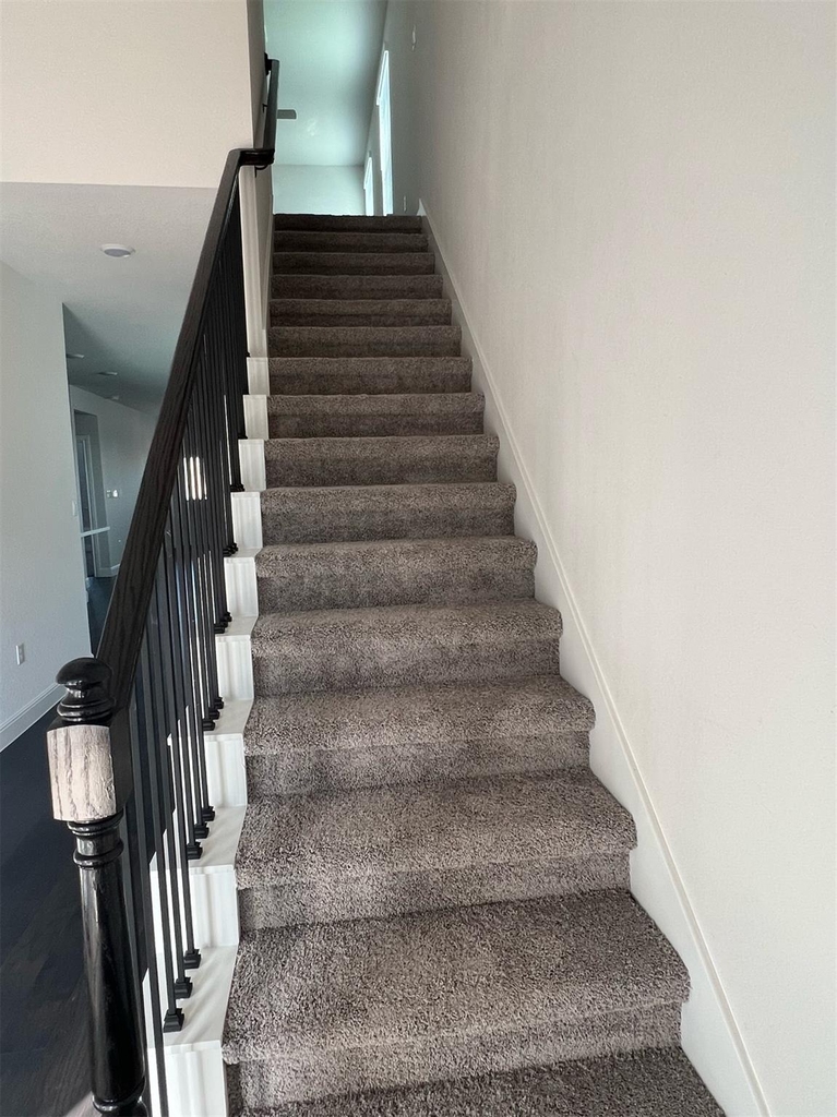 15501 Ellinger Dr - Photo 8