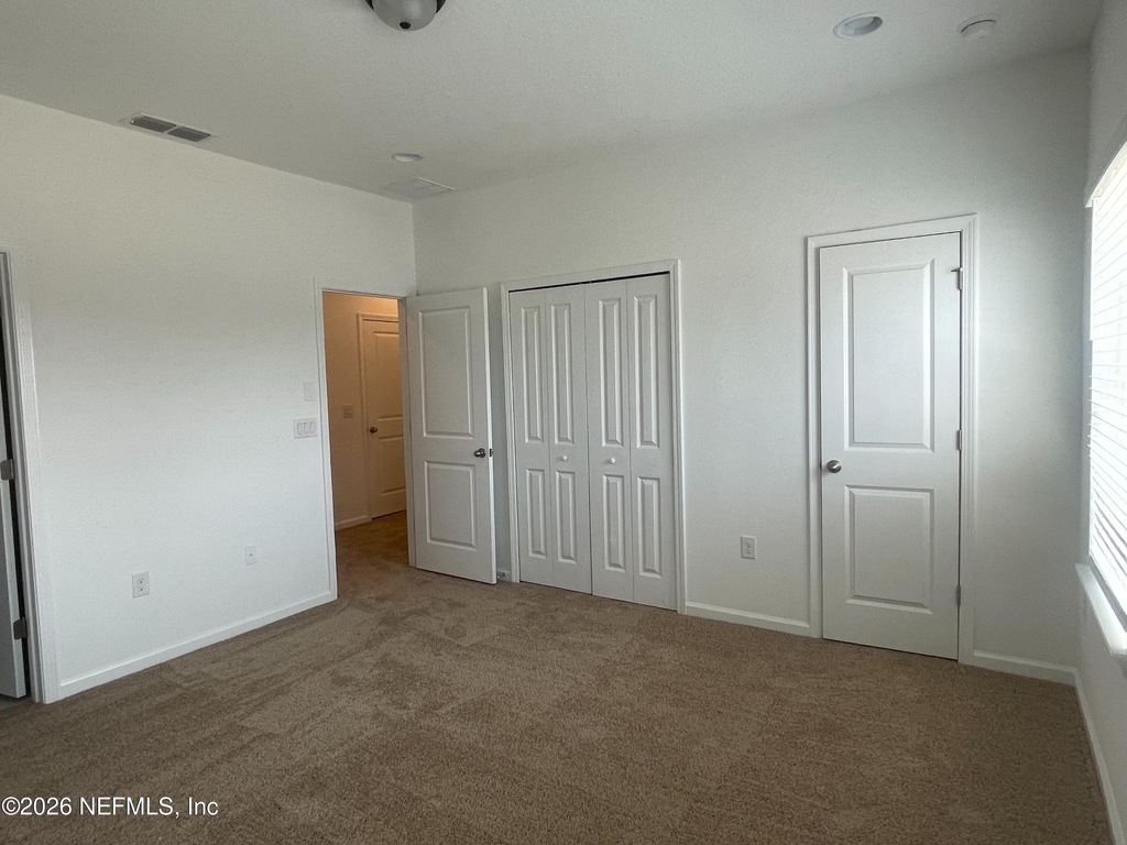 40 Pinebury Lane - Photo 7