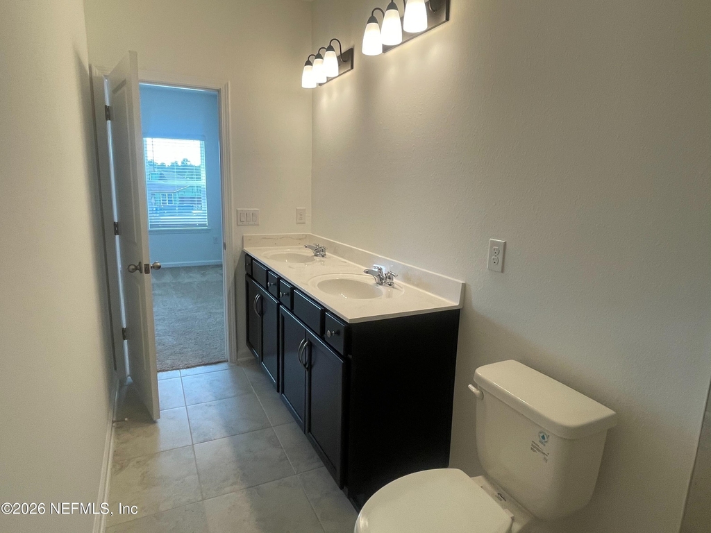 40 Pinebury Lane - Photo 8