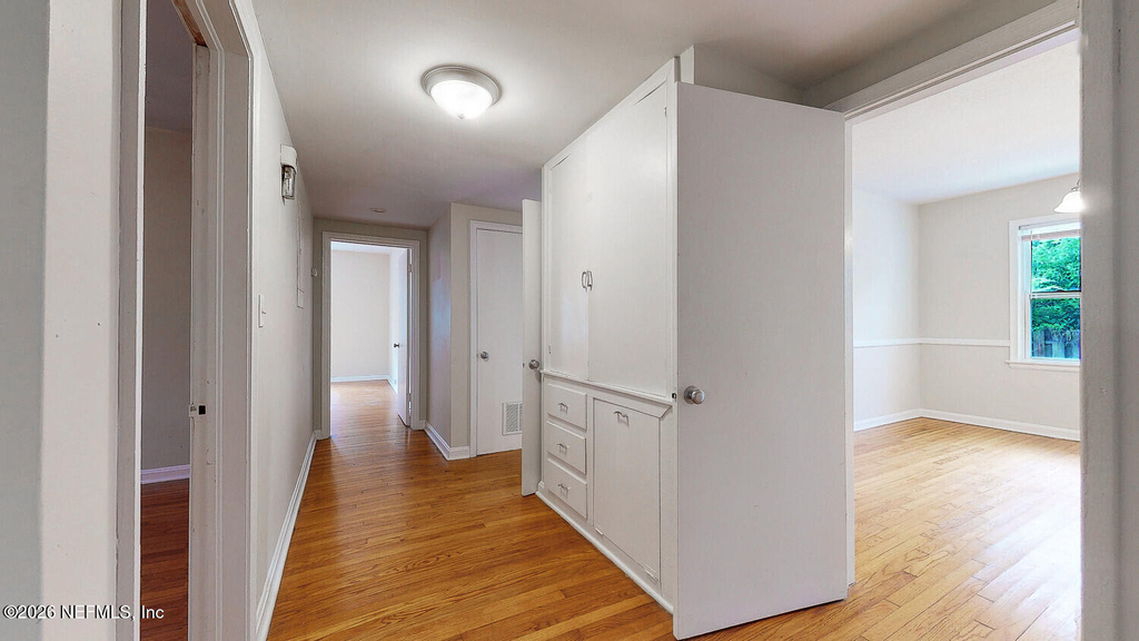 1274 Belmont Terrace - Photo 8