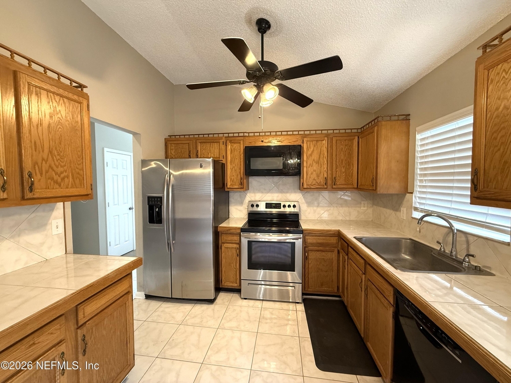 2798 Lantana Lakes Drive W - Photo 4