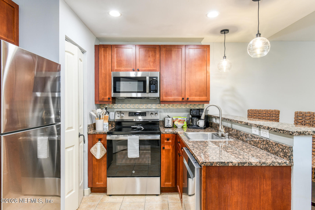 955 Registry Boulevard - Photo 13