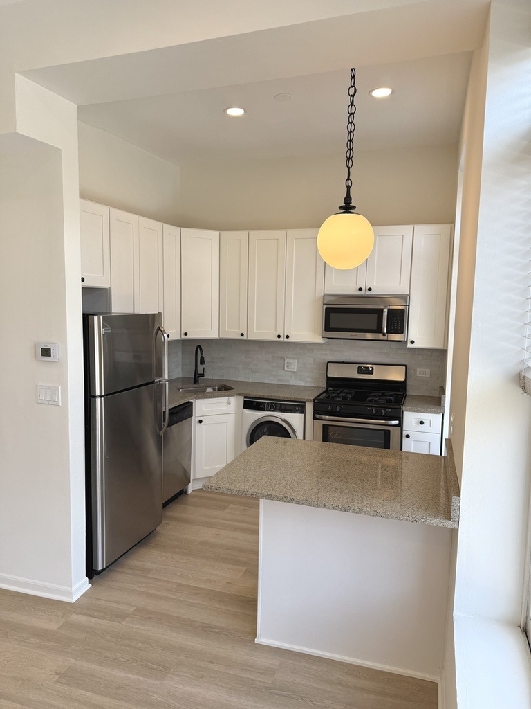 937 W Armitage Avenue - Photo 4