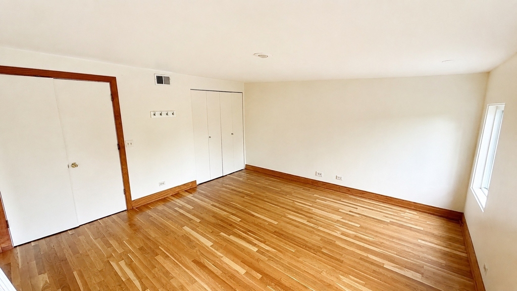 534 W Dickens Street - Photo 14