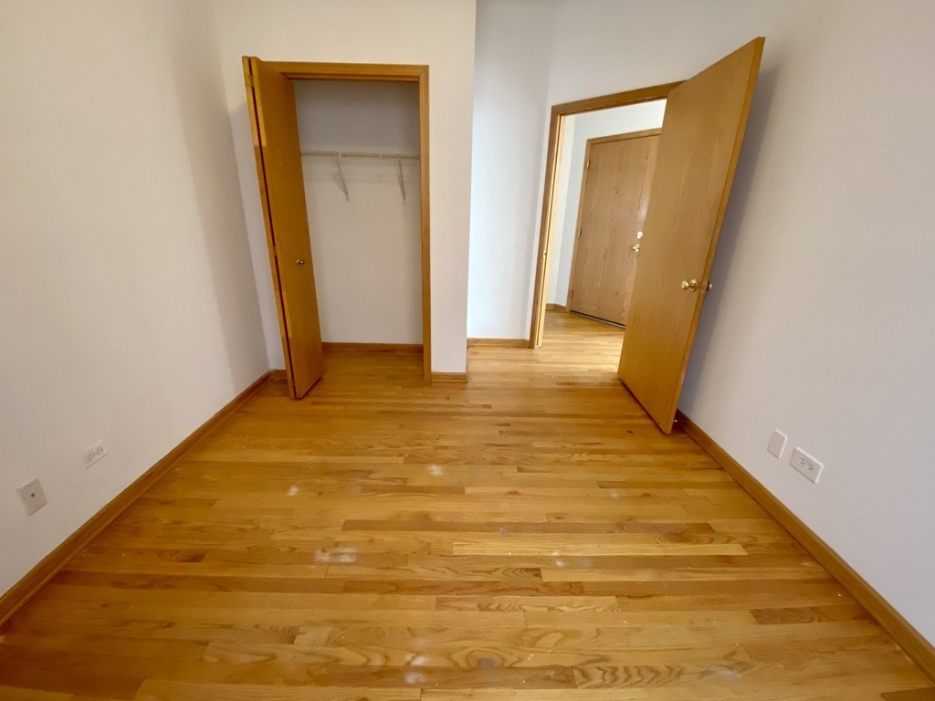 4233 N Kenmore Avenue - Photo 13
