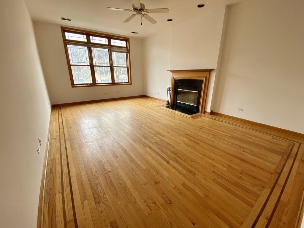 4233 N Kenmore Avenue - Photo 2
