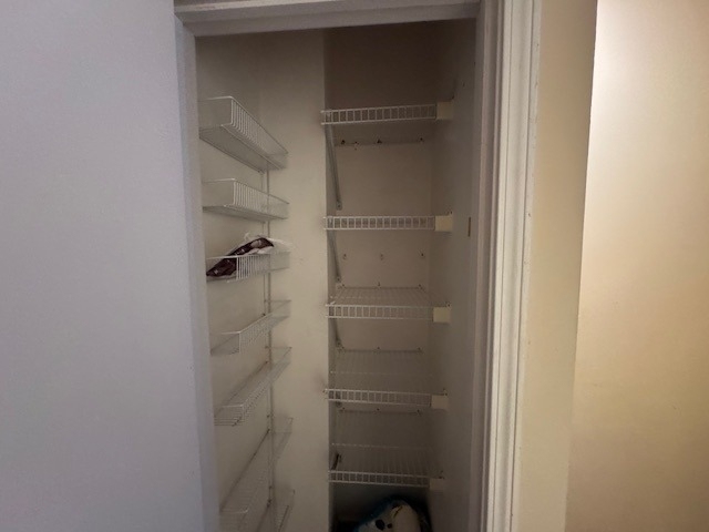 616 N Paulina Street - Photo 12