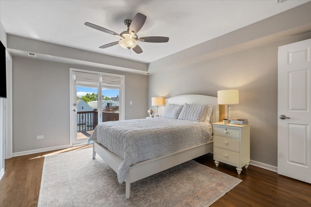 1521 W Wolfram Street - Photo 10