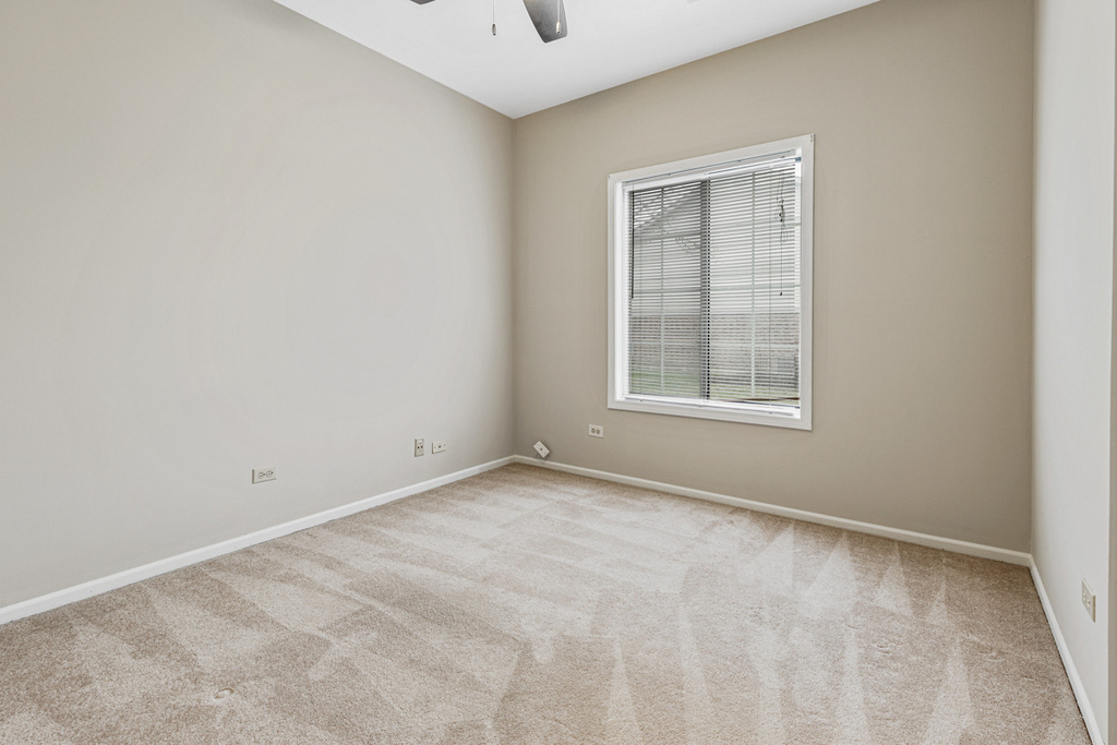 1665 Commodore Court - Photo 24
