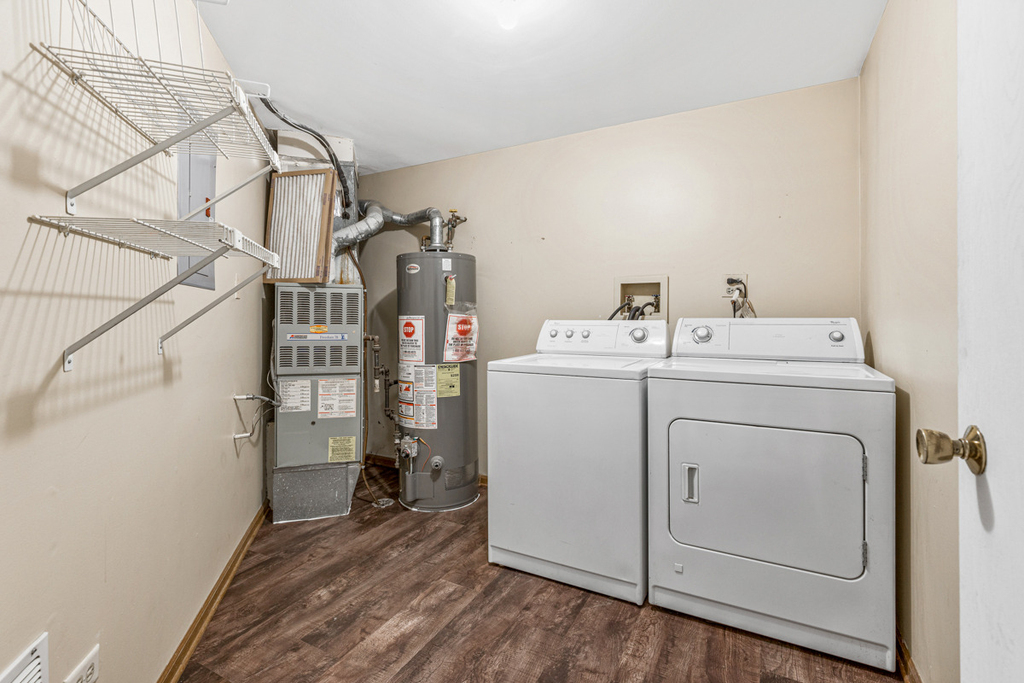 1665 Commodore Court - Photo 25