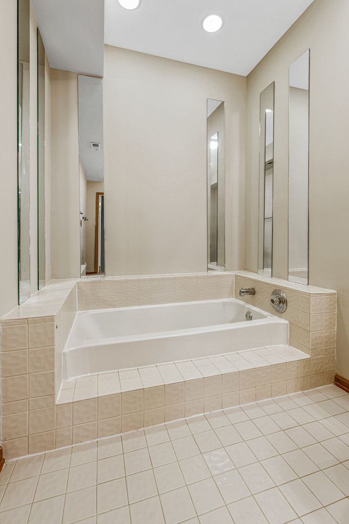 1665 Commodore Court - Photo 20