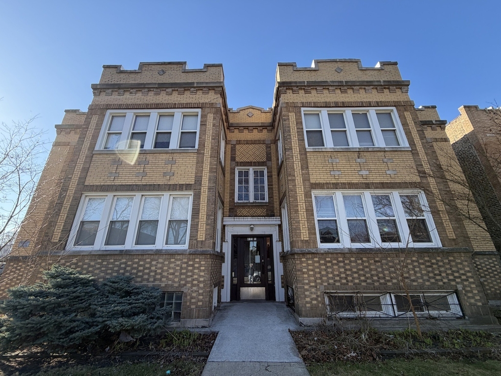 4101 W Nelson Street - Photo 0