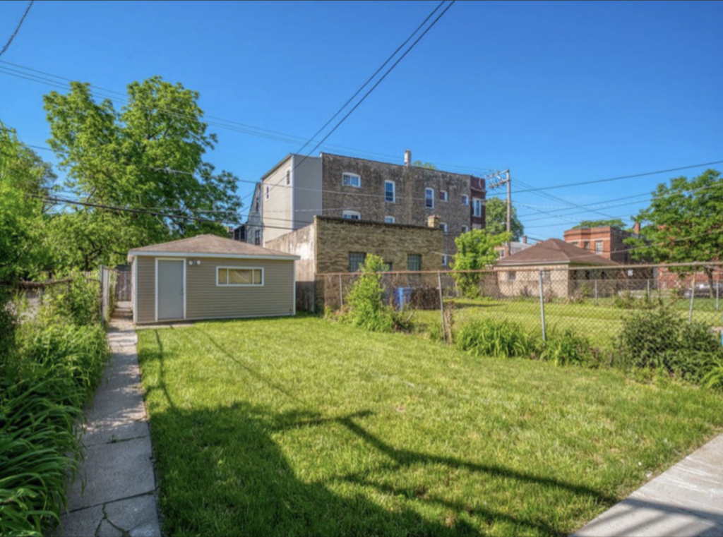 1649 W Garfield Boulevard - Photo 10